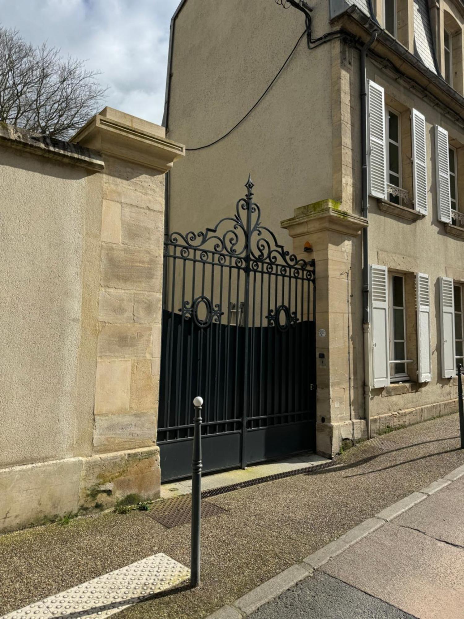 Le Hetre Pourpre Leilighet Bayeux Eksteriør bilde